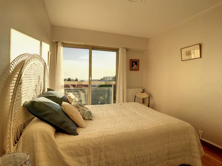 Location Appartement 2 pièces 49m² NICE 06100 - Photo 4