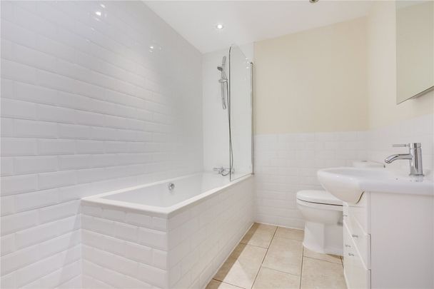 Elsham Road, Holland Park, W14, London - Photo 1