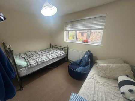 2 bedroom terraced house to rent - Photo 2