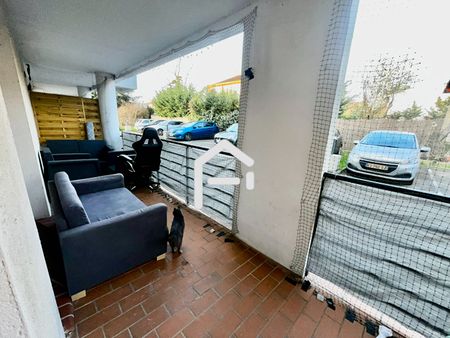 A louer : T2 meublé de 40 m² à Toulouse avec PARKING ET TERRASSE - Photo 4