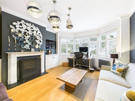 Hertford Avenue, London, SW14 - Photo 2