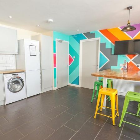 9 bedroom house to rent - Photo 3