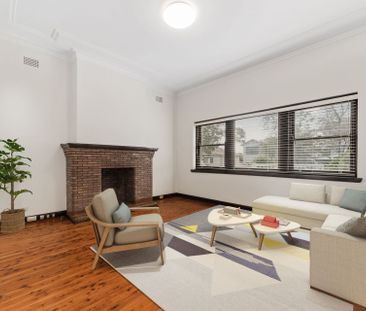 Three Bedroom Home in Castlecrag - Photo 1