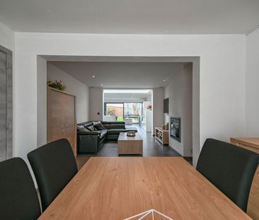 Recent gerenoveerde gezinswoning te Sint-Eloois-Winkel - Foto 5