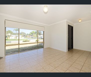 9 St Annes Terrace, Meadow Springs, WA 6210 - Photo 4