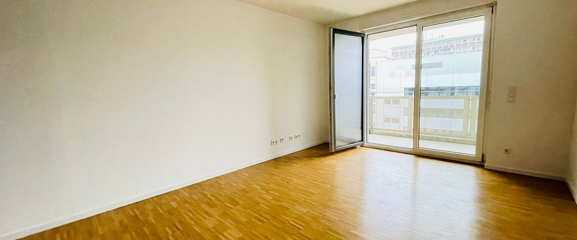 Mietwohnung in Nürnberg - Wohnen mit Stil: 3-Zimmer-Wohnung mit Balkon und viel Charme - Photo 1