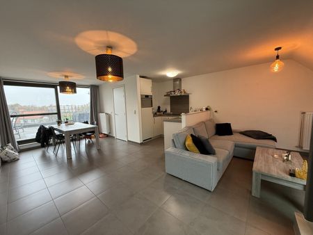 Prachtig dakappartement op wandelafstand van het centrum - Photo 2