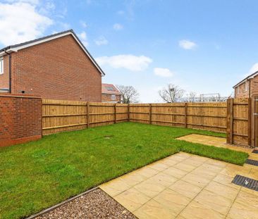 3 bedroom detached house to rent - Photo 2