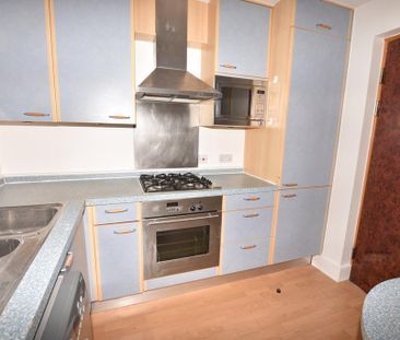 2 bedroom ground floor maisonette to rent - Photo 3