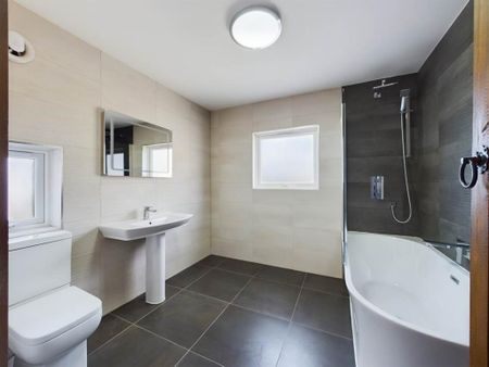 4 bedroom townhouse to rent - Photo 2