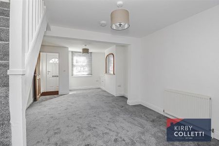 2 bedroom terraced house to rent - Photo 2