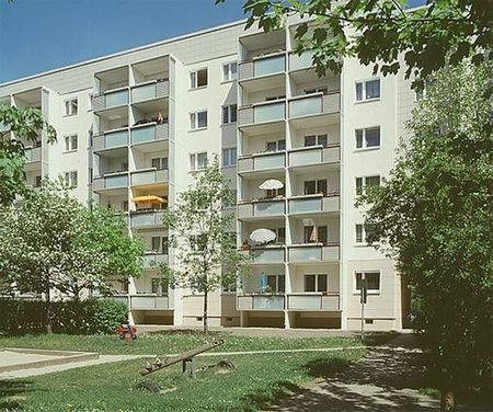 Eine 3 Raumwohnung mit Balkon - direkt am Großen Garten gelegen! - Photo 2