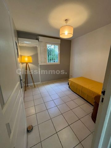 Location Appartement 4 pièces 72m² DUCOS 97224 - Photo 5