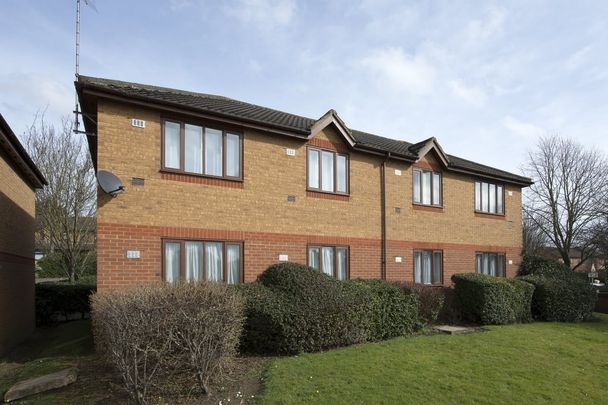 Parklands, Banbury - Photo 1