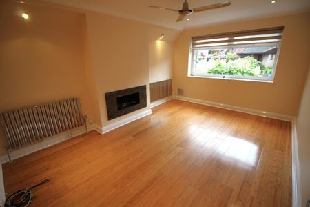 5 bedroom detached house to rent - Photo 2