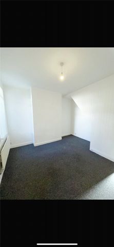 2 Bedroom Terraced - Photo 5