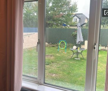 Room in shared apartment for rent in Walkinstown, Dublin - Photo 2