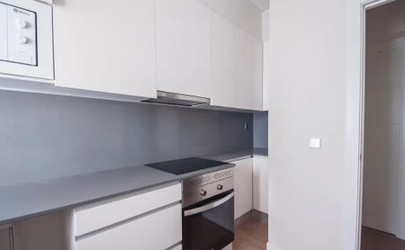 Calle de Santa Feliciana, Madrid, Community of Madrid 28010 - Photo 5