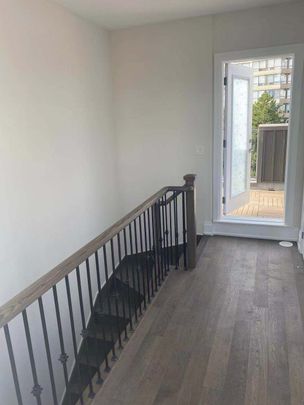 For Lease - 863 Clark Avenue, Vaughan, Ontario - Photo 1