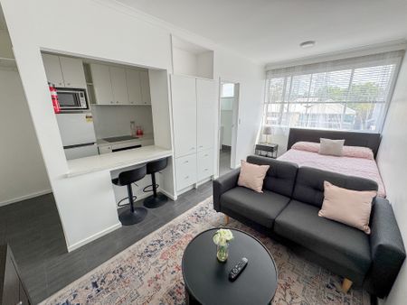 2/24A Jervois Street, St Kilda East, Melbourne - Photo 3