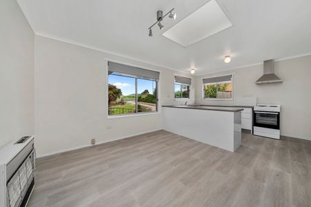 37 Viola Crescent, Gagebrook TAS 7030 - House For Rent | Domain - Photo 5