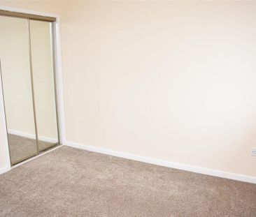 3 bedroom detached house to rent - Photo 6