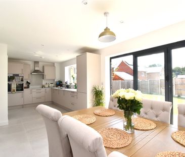 Rosa Road, Elmstead, Colchester, CO7 7HF - Photo 6