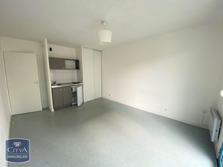 Location Appartement 1 pièce 21m² TOURS 37000 - Photo 2