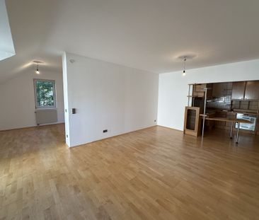 Großartige Dachgeschoßwohnung im Stadtzentrum mit Terrasse! - Photo 5