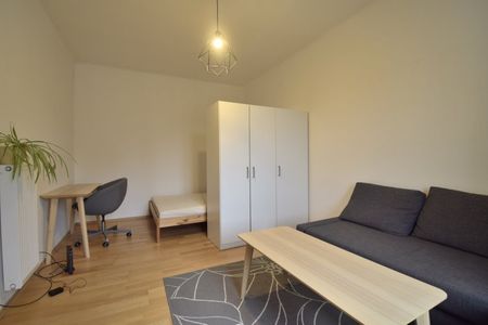 "KLEIN, ABER FEIN" - IDYLLISCHE GARCONNIERE IN LINZ-URFAHR - Photo 3