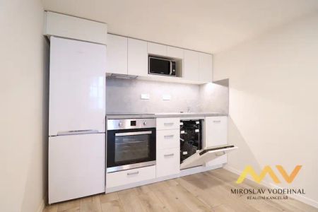 Pronájem atypického bytu 2+kk, 36 m - Фото 3