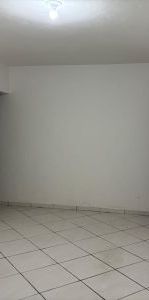 Casa para alugar com 119m², 2 quartos e 1 vaga - Foto 1