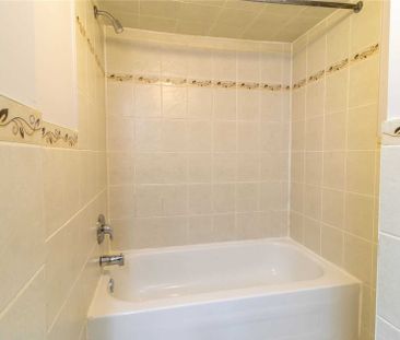 For Lease - 19 Cranberry Drive Unit# Basement, Toronto, Ontario - Photo 4