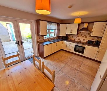 Ensuite Room 3, 361 Donegall Rd, Belfast, BT12 6FQ - Photo 6