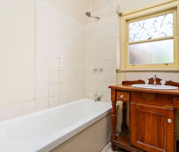 Elegant Character Home in the Frankston High School Zone - Photo 3