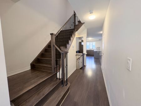 For Lease - 15 Collier Crescent, Markham, Ontario - Photo 5