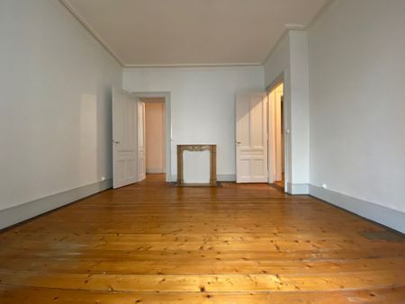 Location Appartement 4 pièces 97m² BESANCON 25000 - Photo 4