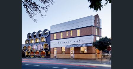 Fully Furnished Apartment with Rare Spacious Courtyard - Photo 2