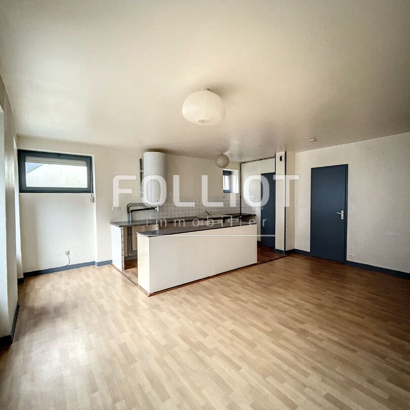 A LOUER Appartement Granville 2 pièce(s) 48.10 m2 - Photo 1