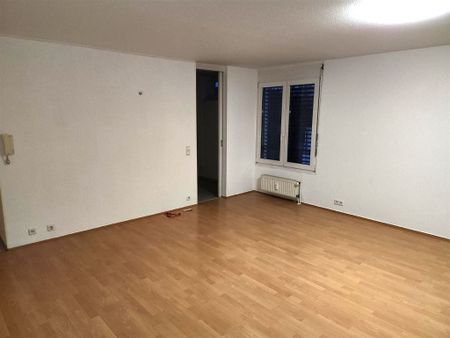 Schöne 2 Zimmer Whg. mit Weitblick in Queis, Balkon unt TG-Stellplatz! - Photo 2