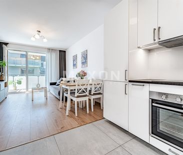 Piękne mieszkanie z balkonem, garażem i komórką - Zdjęcie 4