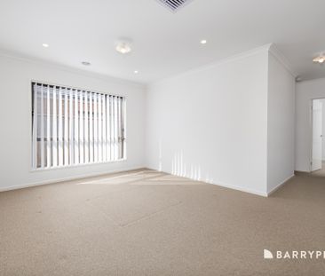 Spacious Family Living in a Convenient Officer Location! - Photo 2