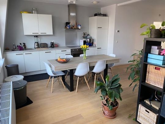 Appartement te huur - Photo 1