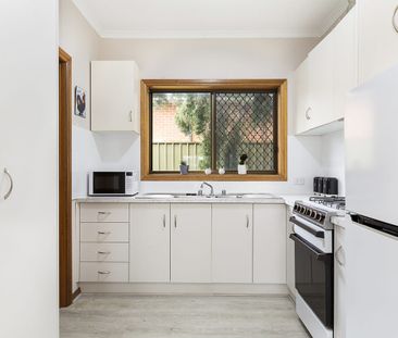 A Charming Home in a Quiet Pocket - Photo 5