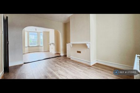 3 bedroom terraced house to rent - Photo 2