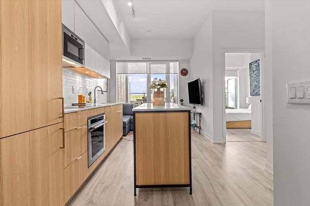 For Lease - 220 Missinnihe Way Unit# 327, Mississauga, Ontario - Photo 1