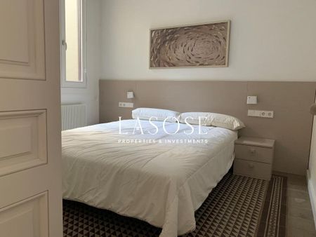 Flat 107m² with terrace to rent in El Raval, Barcelona - Photo 3