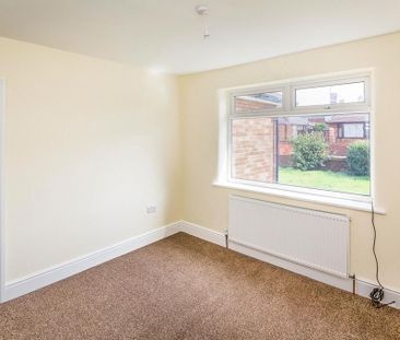 2 bedroom bungalow to rent - Photo 2