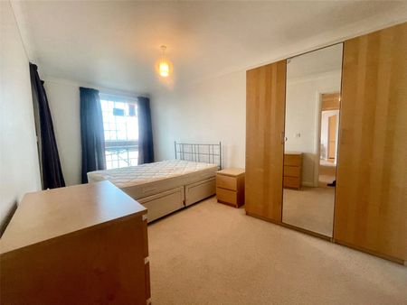 Alencon Link, Basingstoke, Hampshire, RG21 - Photo 4