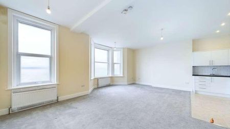 Marine Parade, Claydon Court, BN11 - Photo 2